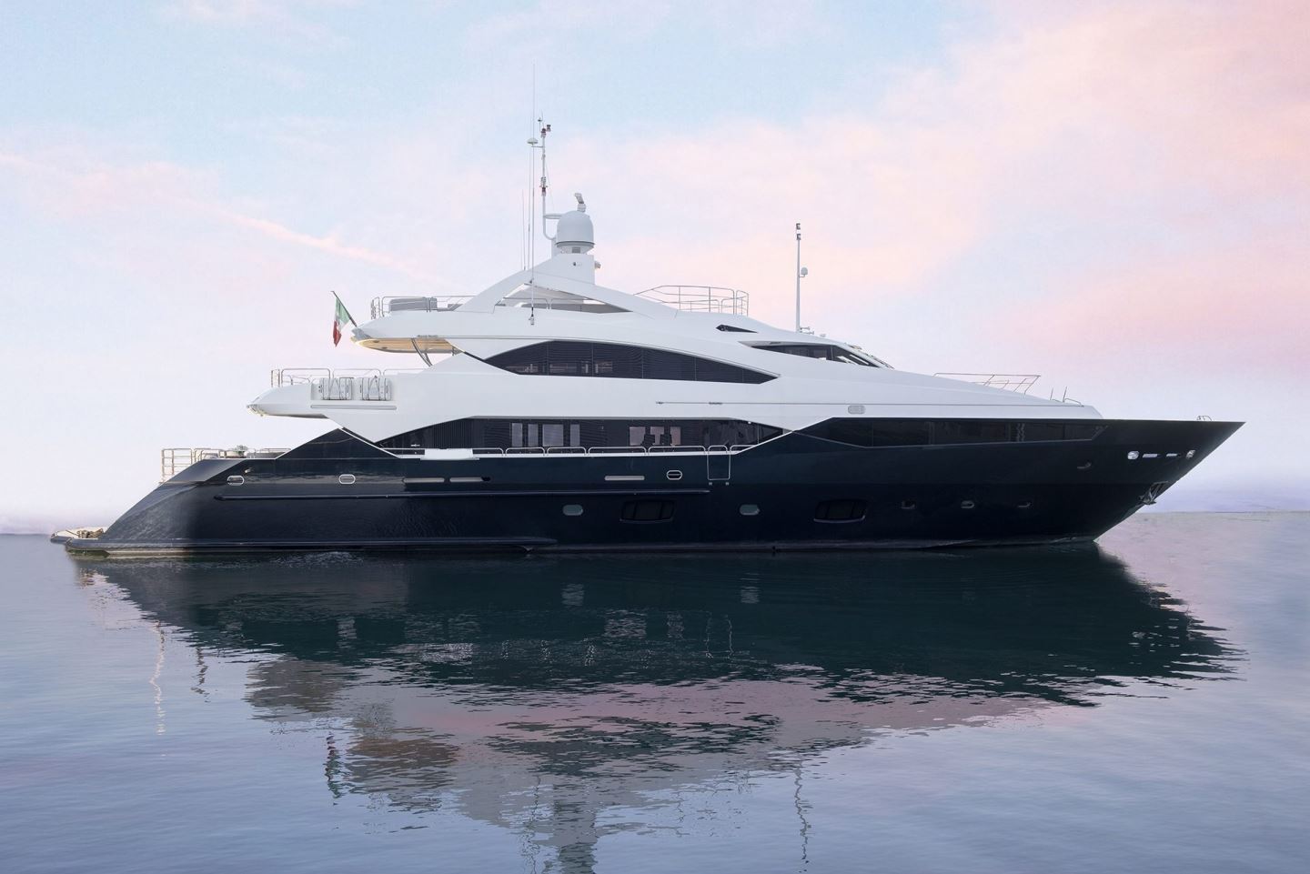 Price reduction for 40m Sunseeker Ambassador
