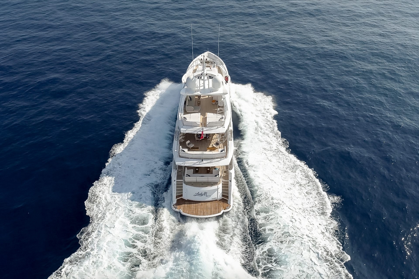 WEST NAUTICAL SELLS M/Y LADY M SUNSEEKER 131