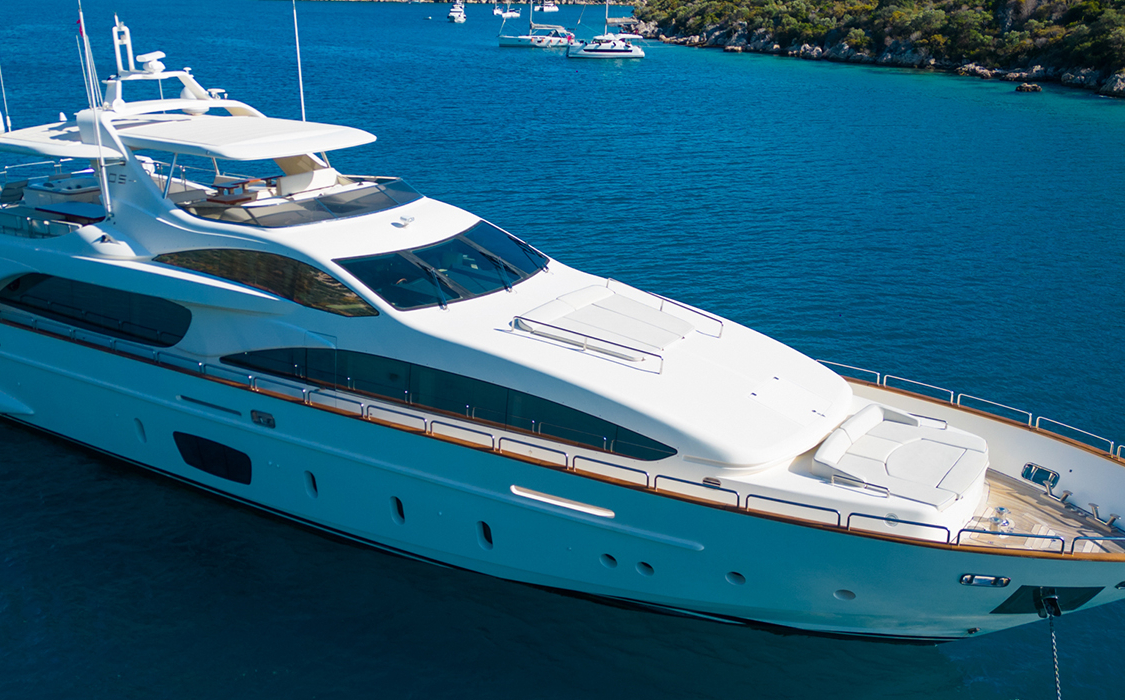 West Nautical is delighted to announce that M/Y La Rubia, a 31.4-metre Azimut, is now listed for sale