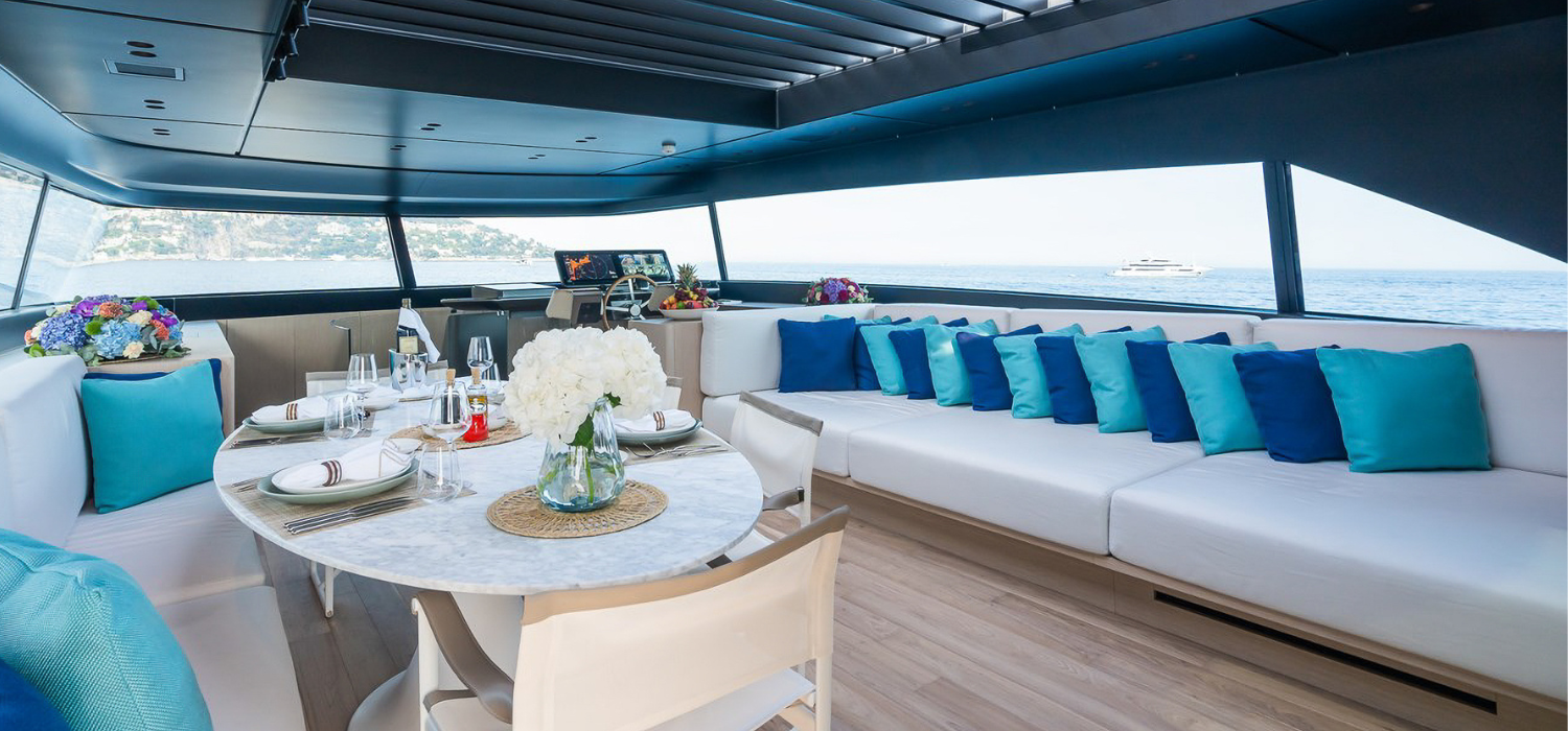 Saloon and helm on board motor yacht Ami