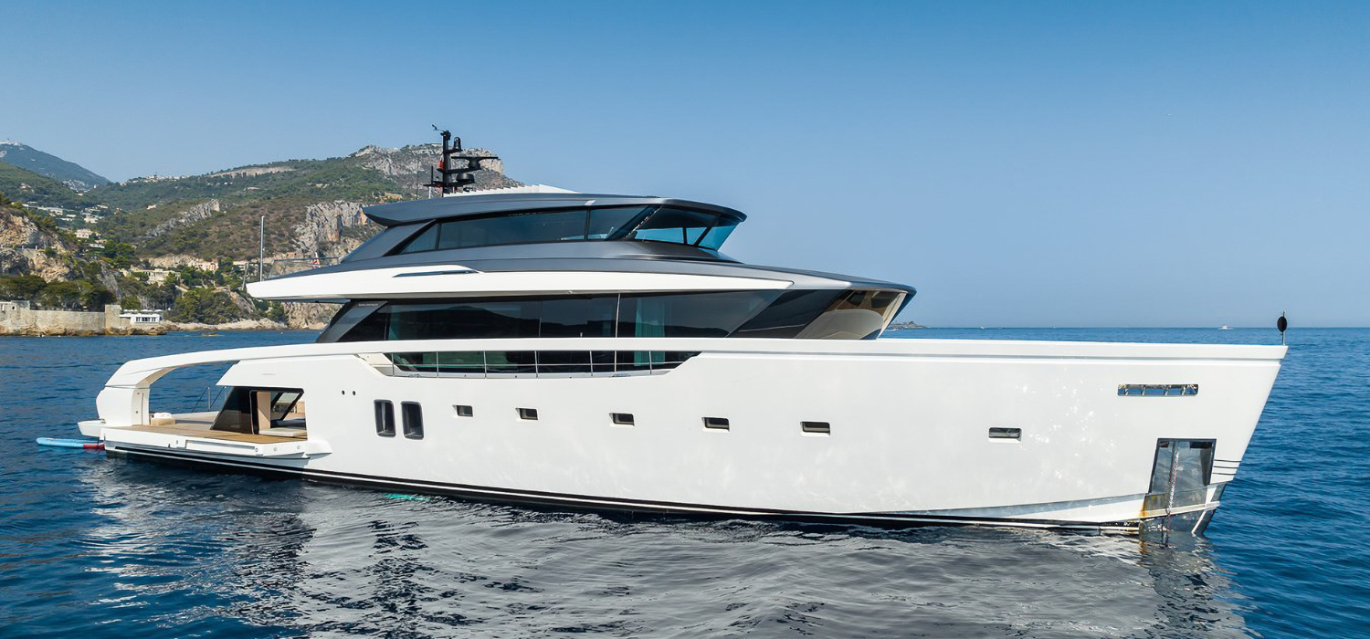 34.16m motor yacht Ami