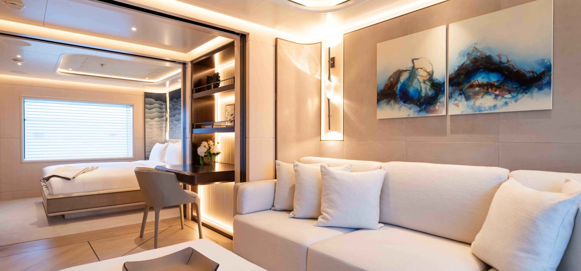 Motor Yacht Symmetry - VIP Cabin